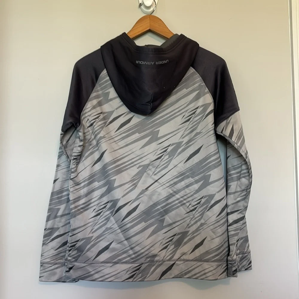 Under Armour Grey Hooded Sweatshirt Sz YXL EUC